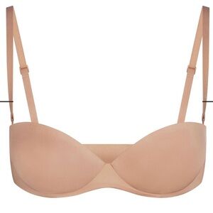 SKIMS 32A ULTIMATE
STRAPLESS PUSH-UP BRA 32A Clay